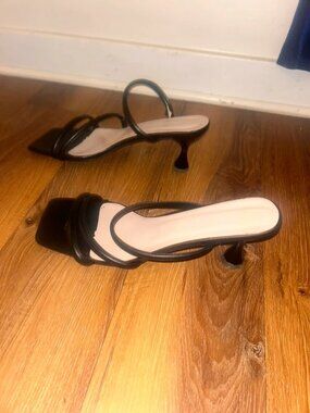 Black kitten heel sandal